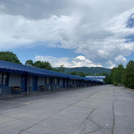 Travelodge By Wyndham Lake George Ny Exterior photo